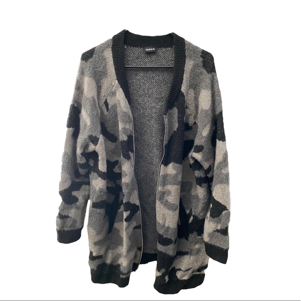 Torrid Lightweight Camo Jacket Women’s Size 1